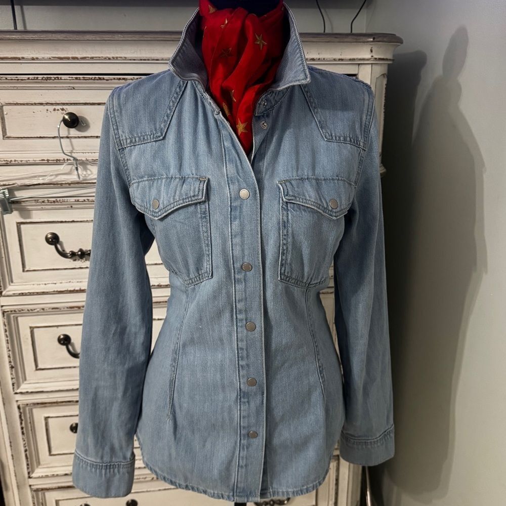 Western chic Modern Americana Denim Button-Up cowgirl cool Shirt – Sizes 6 & 8